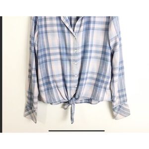 Clothe and Stone long sleeve button down tie waist shirt